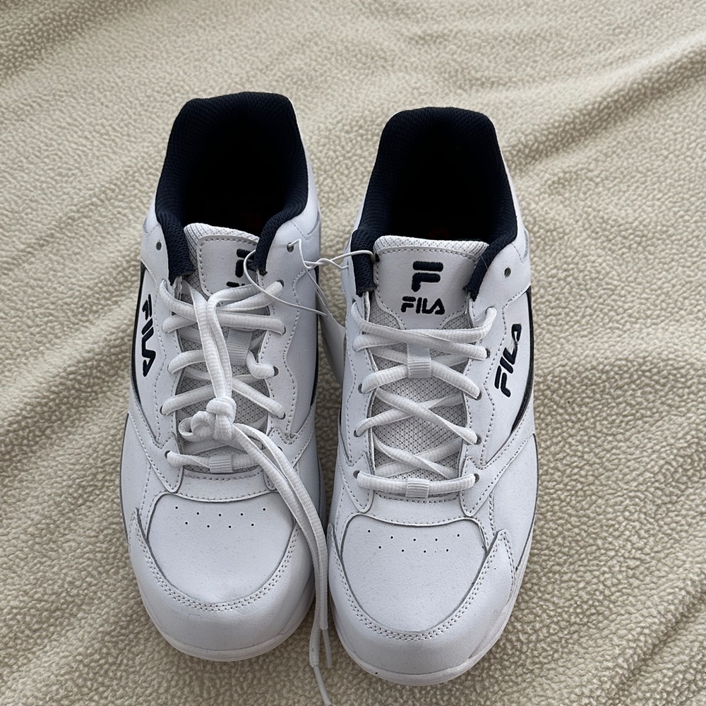 Fila Men's White and Black Athletic Sneakers